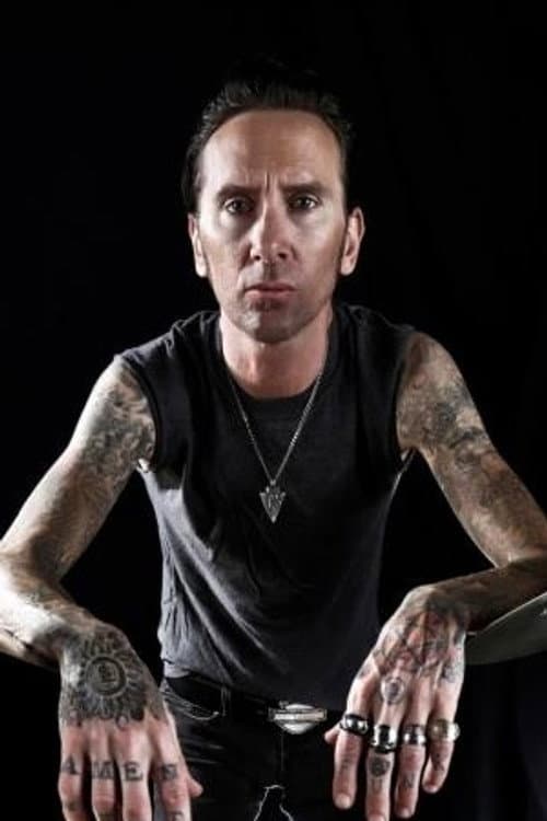 Фото Shannon Larkin