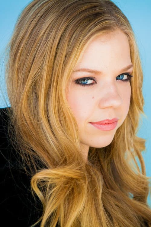 Фото Vivien Endicott Douglas