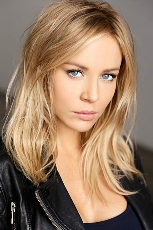 Фото Tara Holt