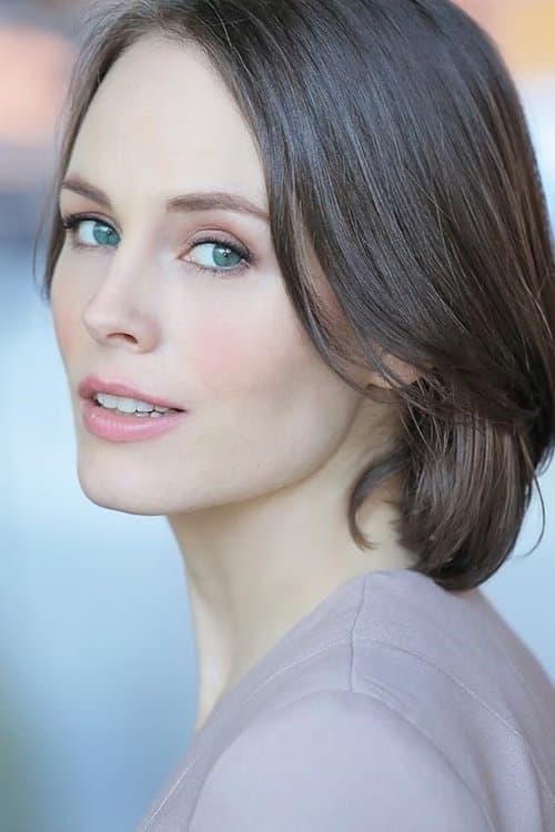 Фото Ellen Adair