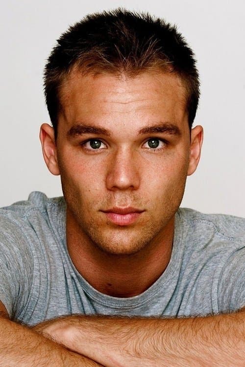 Фото Lincoln Lewis