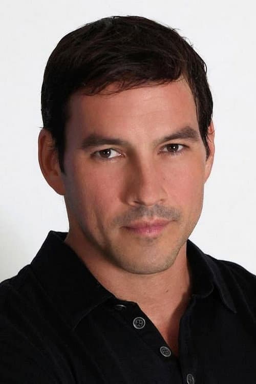 Фото Tyler Christopher