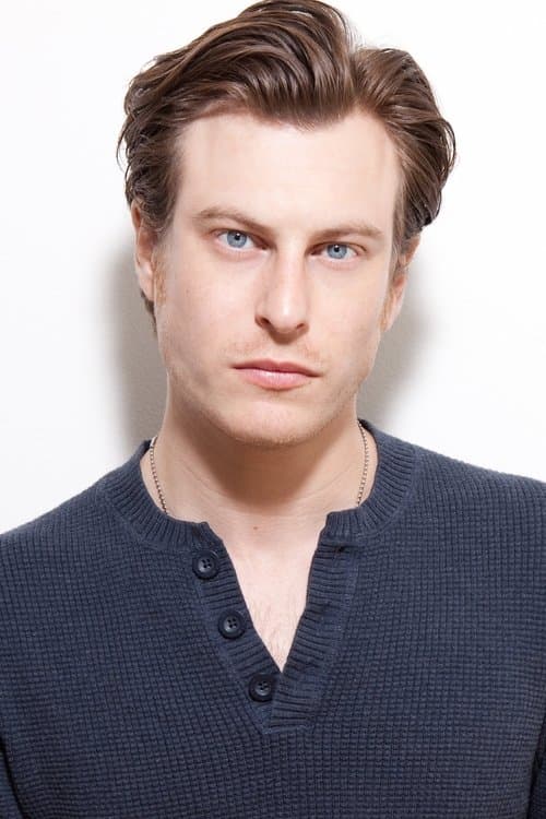 Noah Segan photo