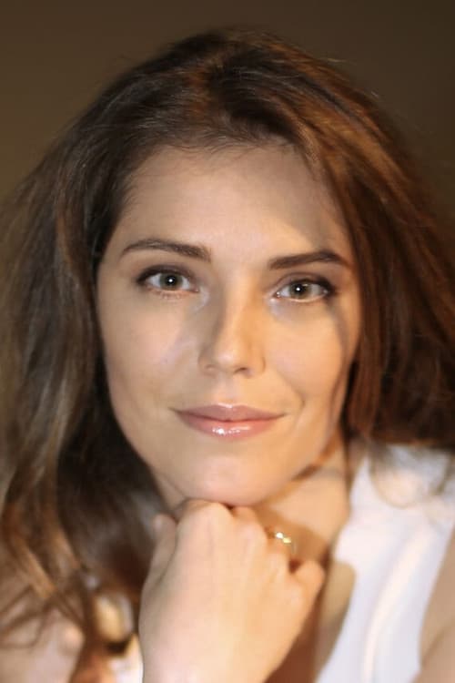 Emma Daubas photo
