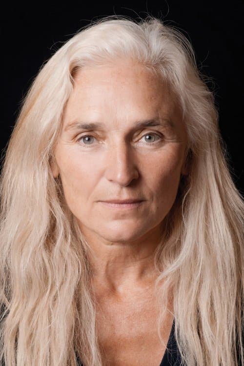 Фото Olwen Fouéré