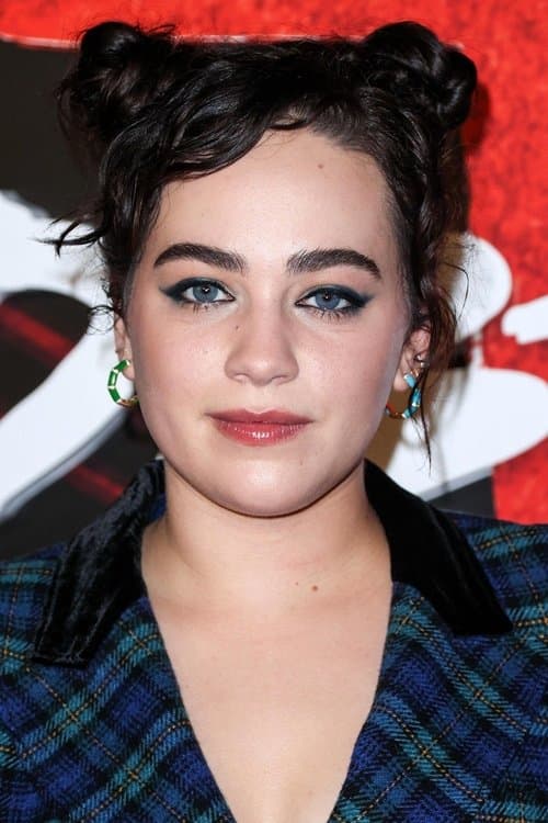 Фото Mary Mouser