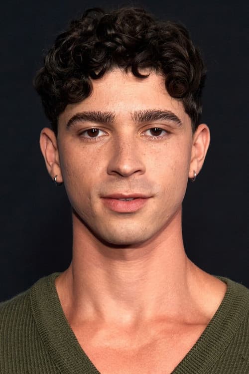 Isaac Powell photo