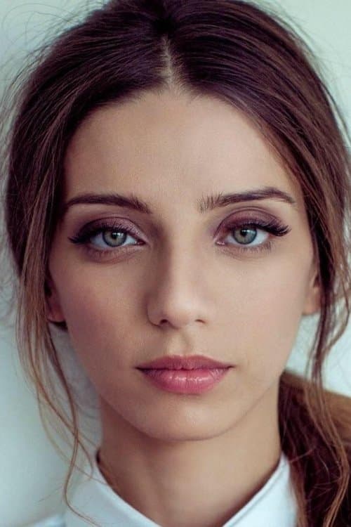 Анджела Сарафян photo