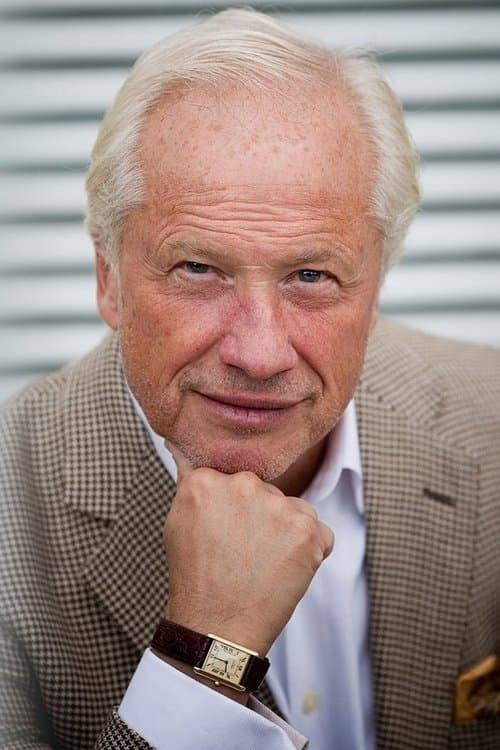 Loa Falkman photo