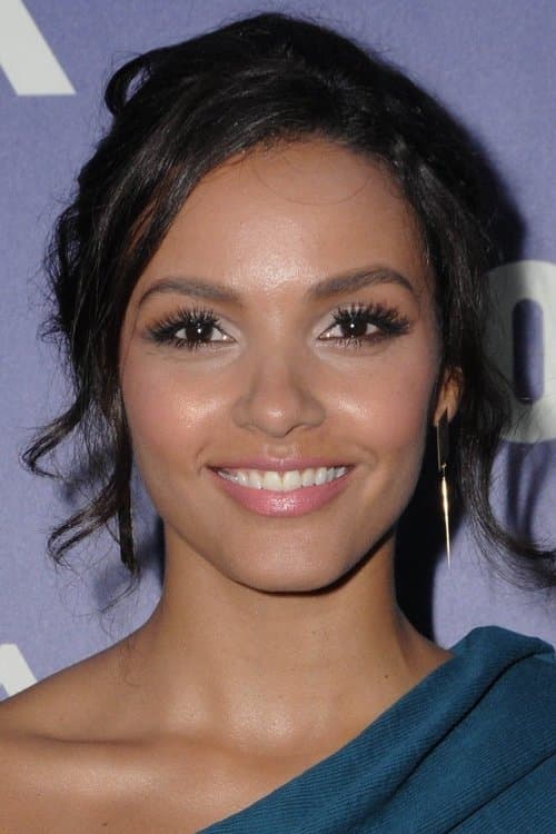Джессіка Лукас photo