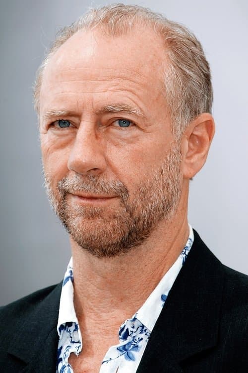 Ксандер Берклі photo