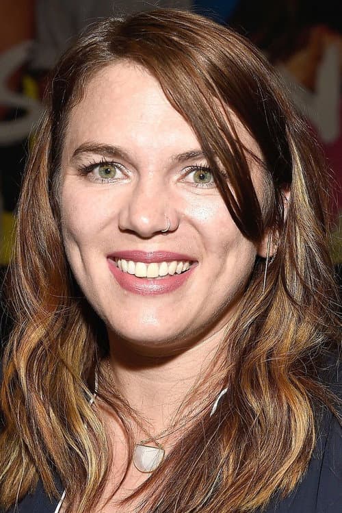 Hannah Macpherson photo