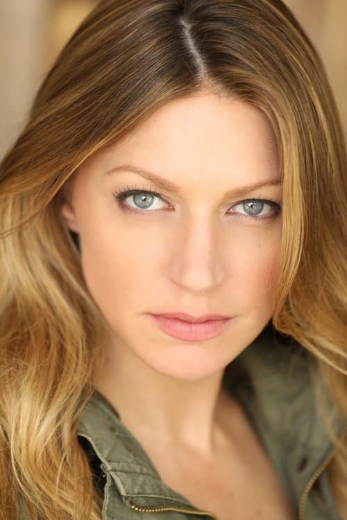 Фото Jes Macallan
