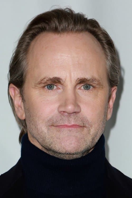 Lee Tergesen photo