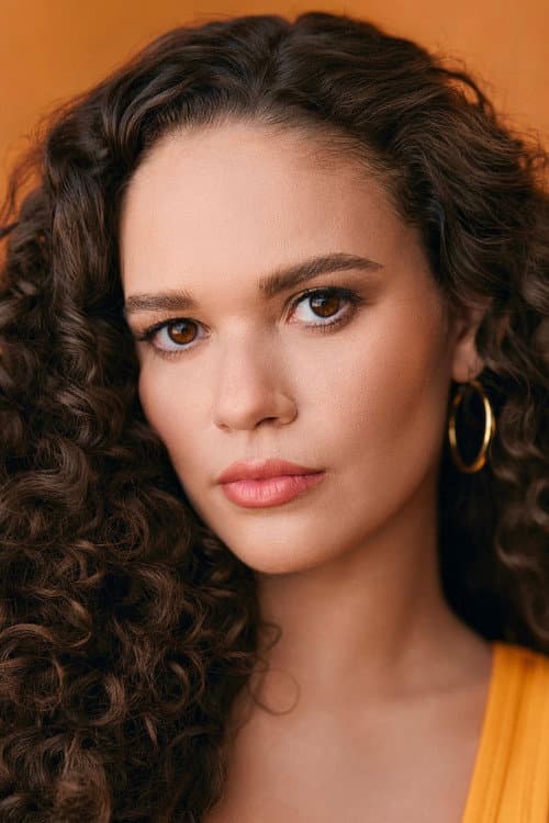 Фото Madison Pettis