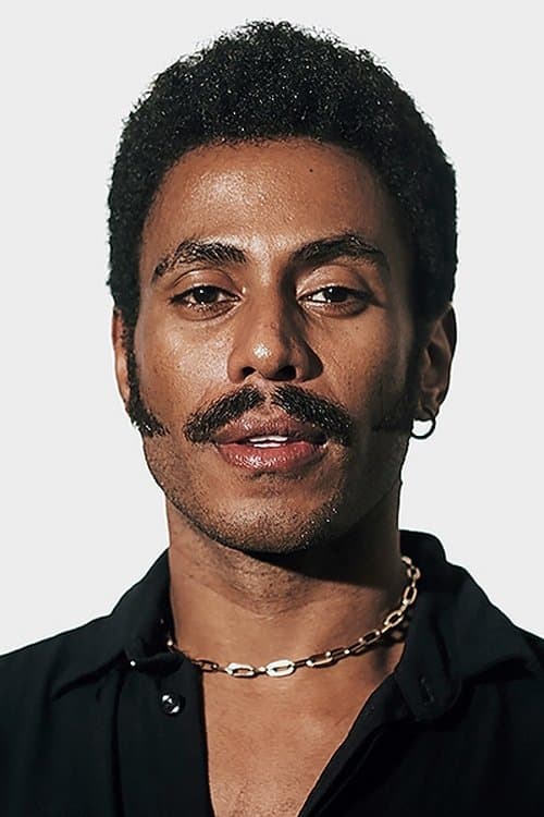 Ícaro Silva photo