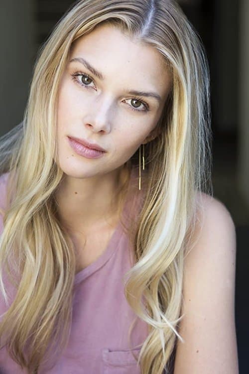 Фото Emma Ishta