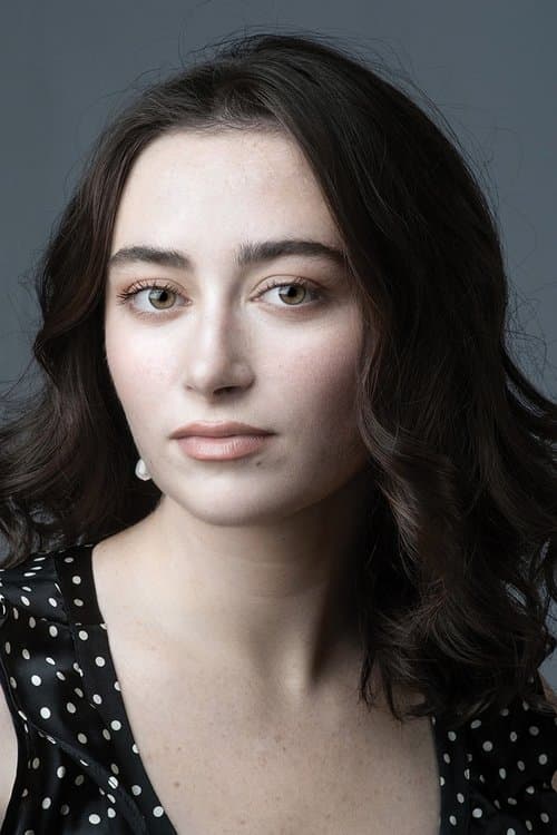 Abby Quinn photo