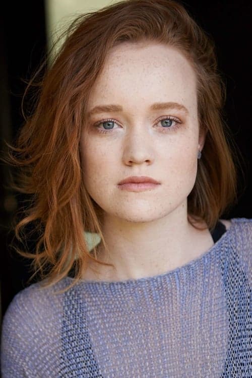 Фото Liv Hewson