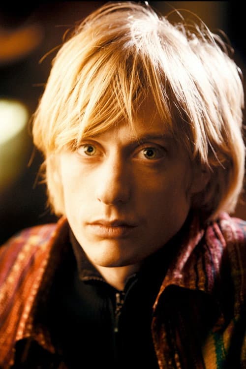 Фото Crispian Mills