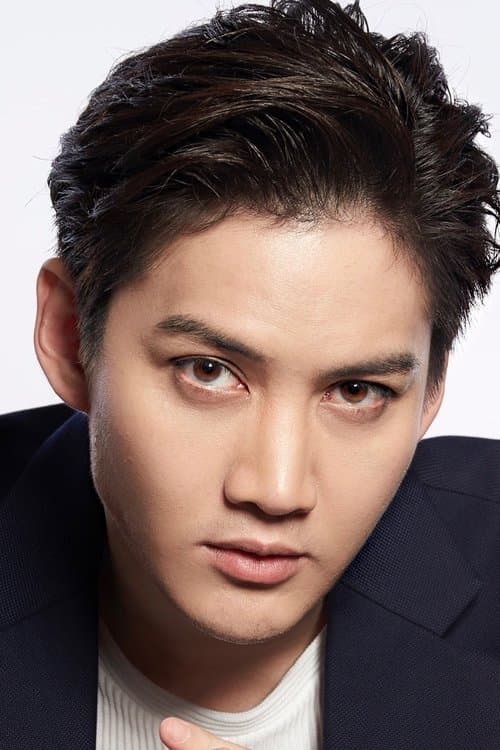 Фото พิชญะ นิธิไพศาลกุล