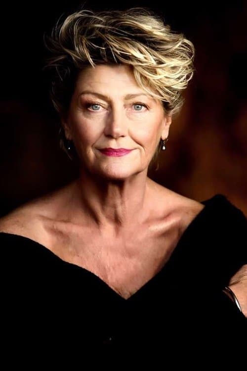Фото Tina Bursill