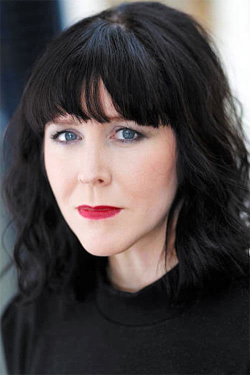 Фото Alice Lowe