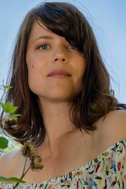 Emma Klingenberg photo