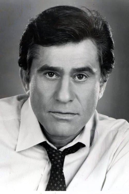 Фото James Farentino