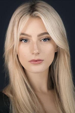Maisie Blake photo