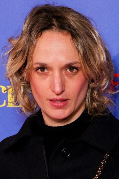 Agathe Rousselle photo