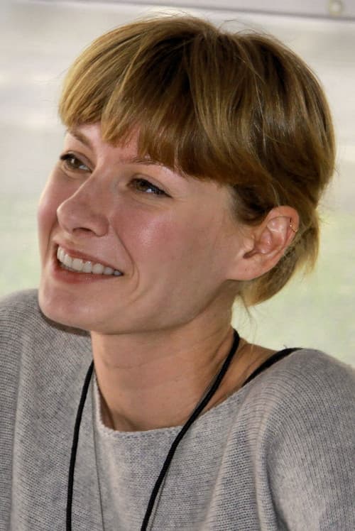 Hope Larson photo