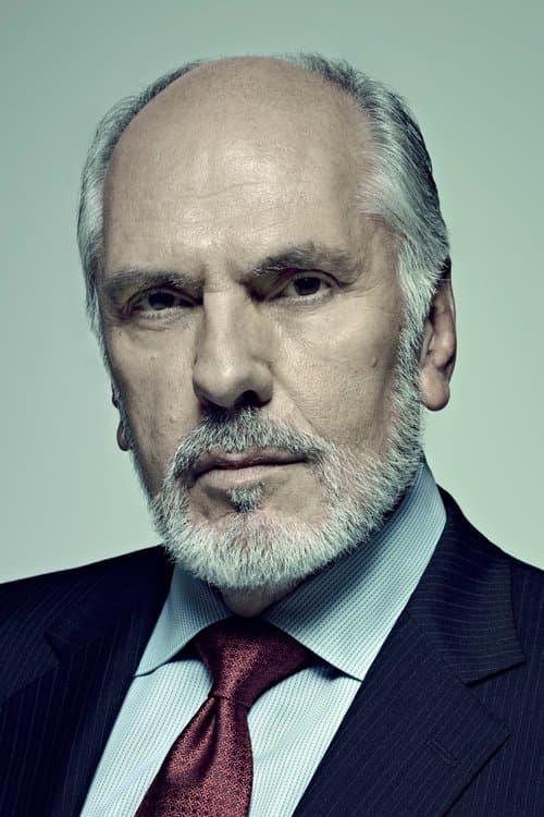Майкл Крістофер photo