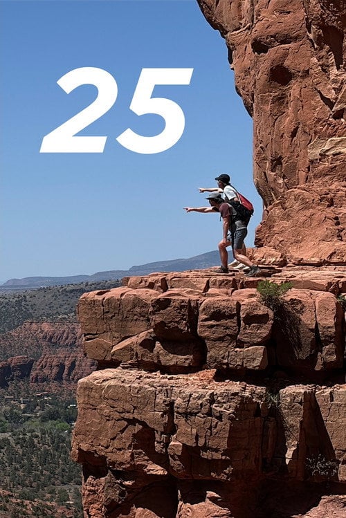 Постер 25 (2025)