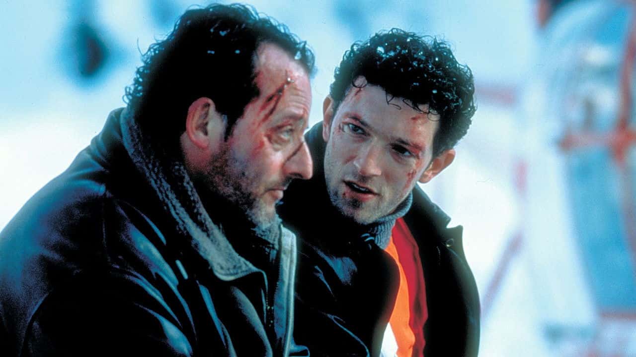 Кадр з фільму Багряні ріки (2000)