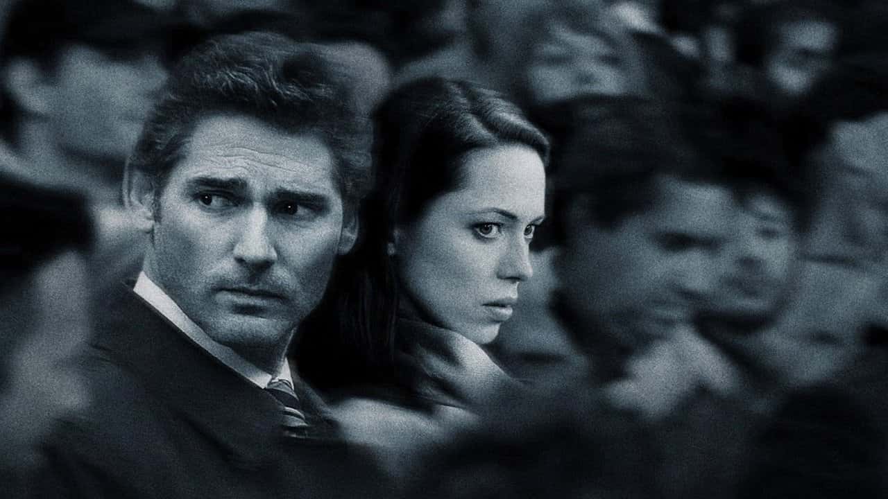 Кадр з фільму Замкнутий ланцюг (2013)