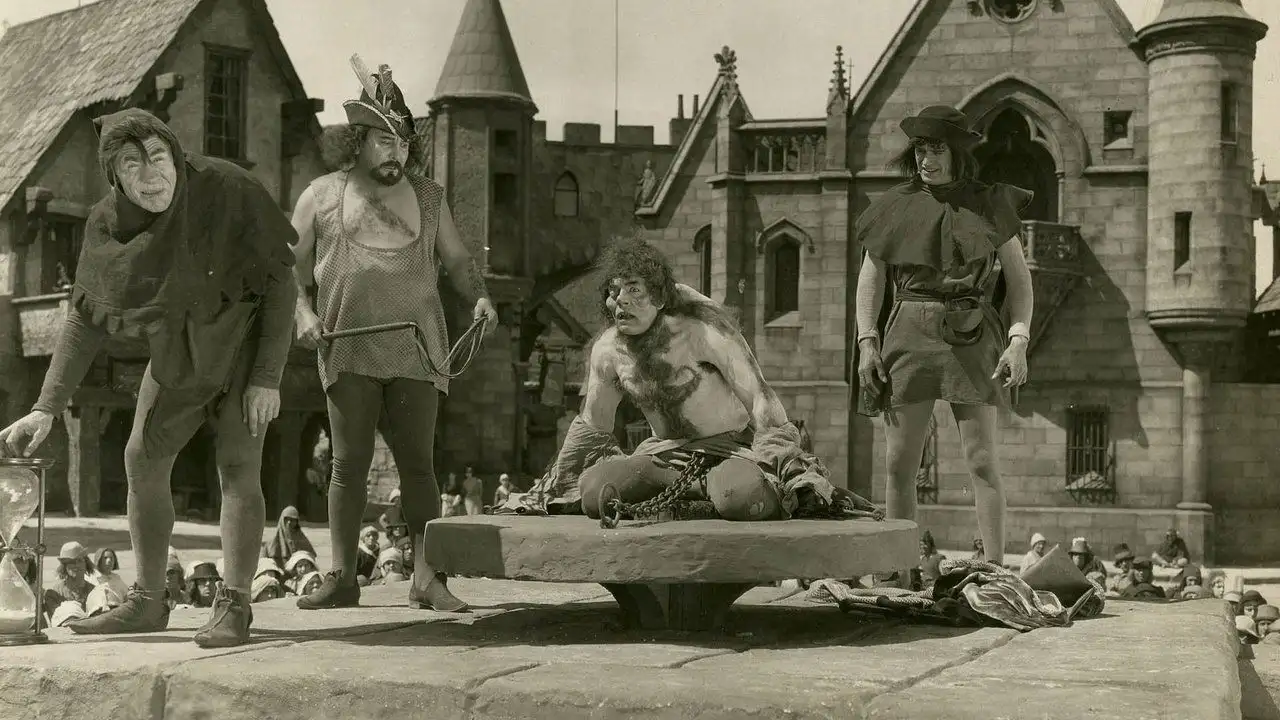 Кадр з фільму Горбань із Нотр-Дама (1923)