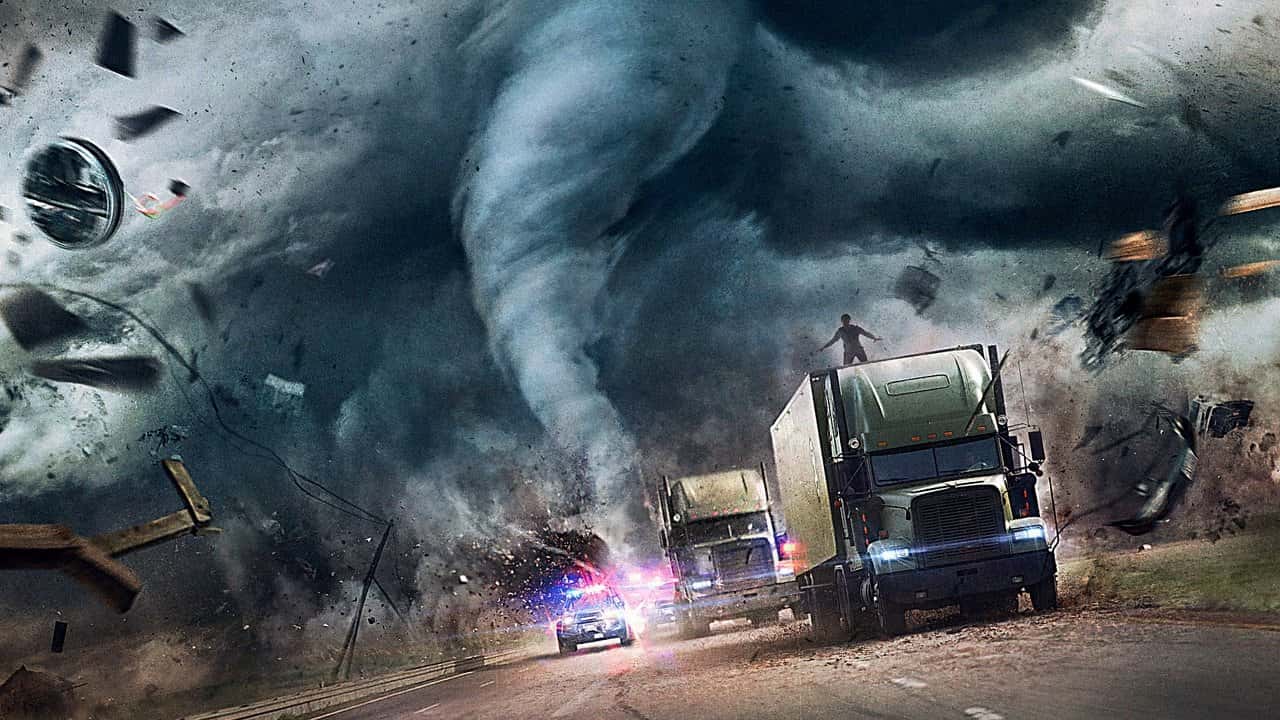 Кадр з фільму Погоня за ураганом (2018)