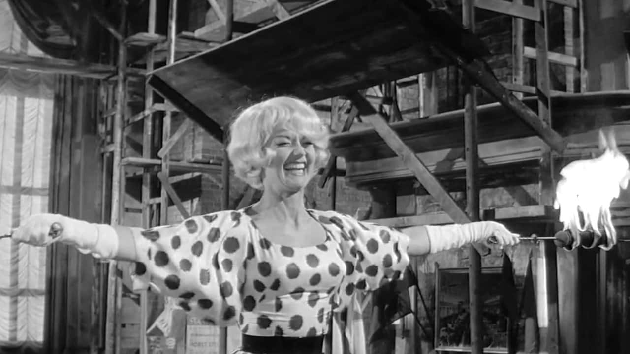 Кадр з фільму Один, два, три (1961)