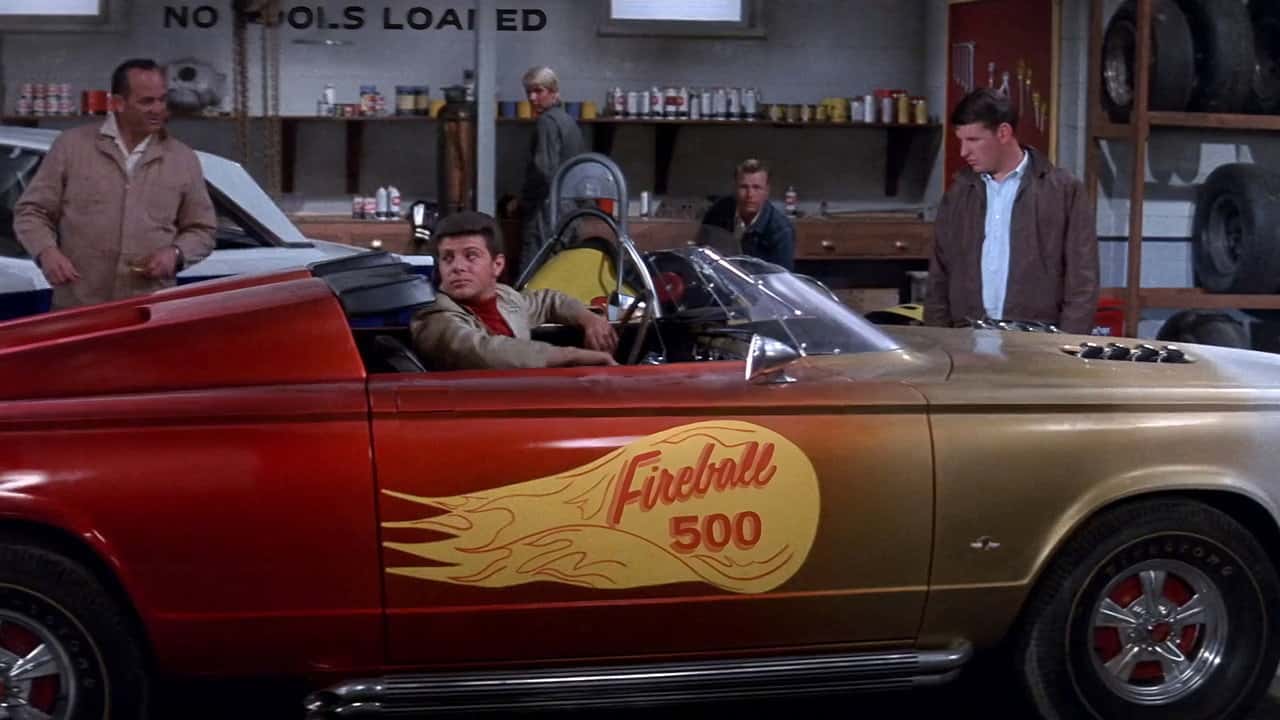 Кадр з фільму Файрбол 500 (1966)
