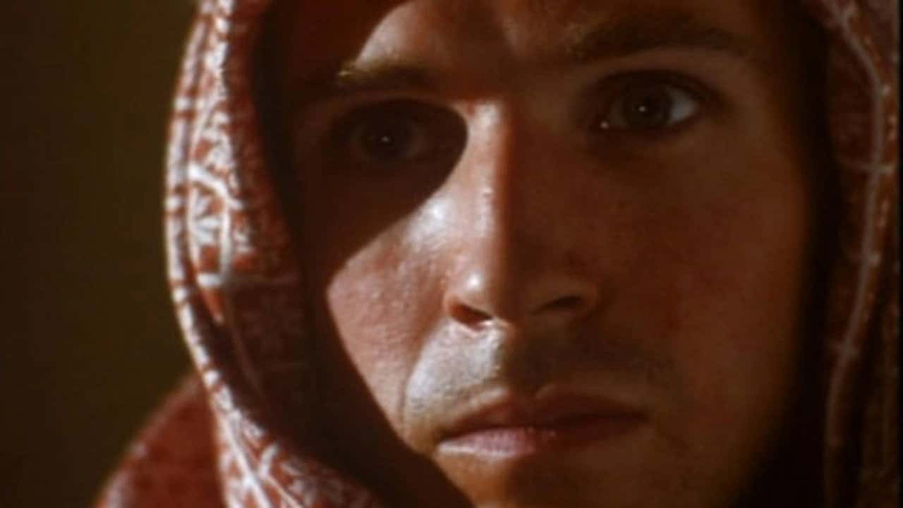 Кадр з фільму Небезпечна людина. Лоуренс після Аравії (1992)