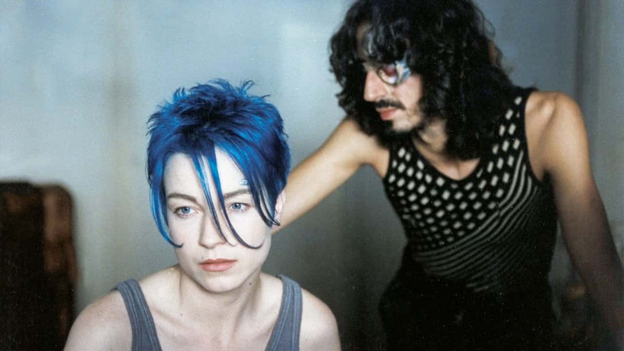 Кадр з фільму Нірвана (1997)