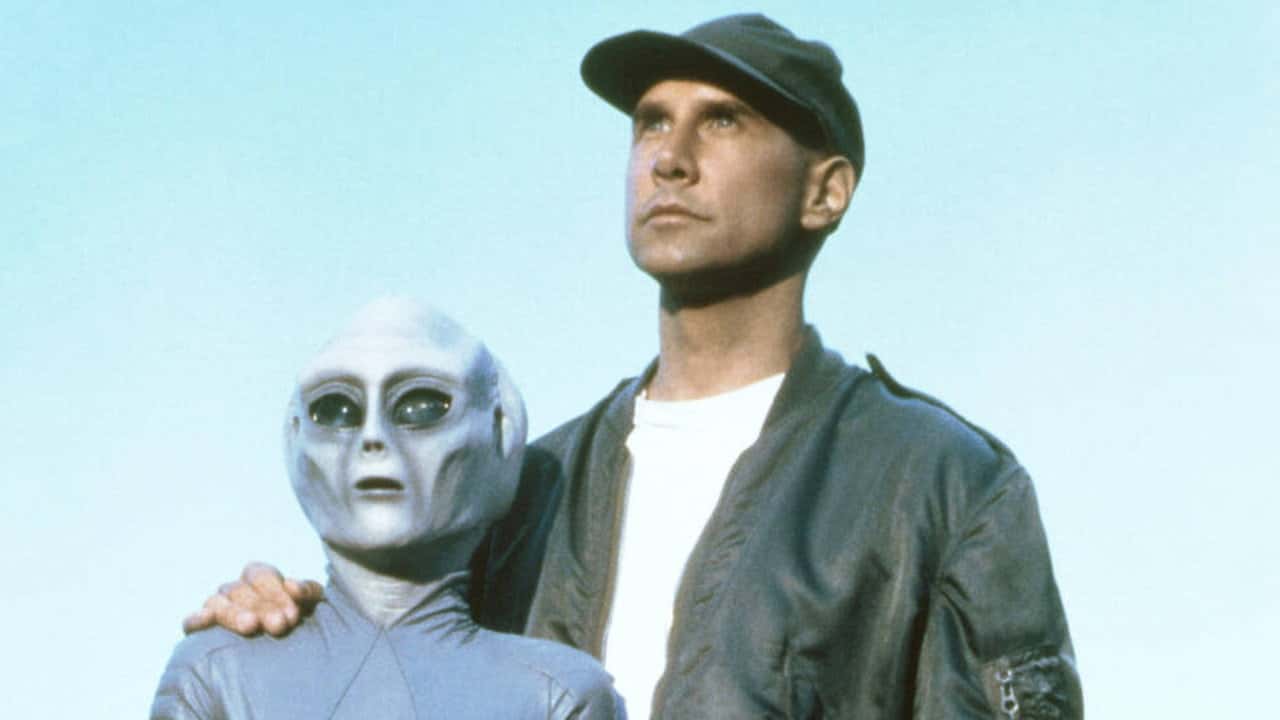 Кадр з фільму Офіційне заперечення (1993)