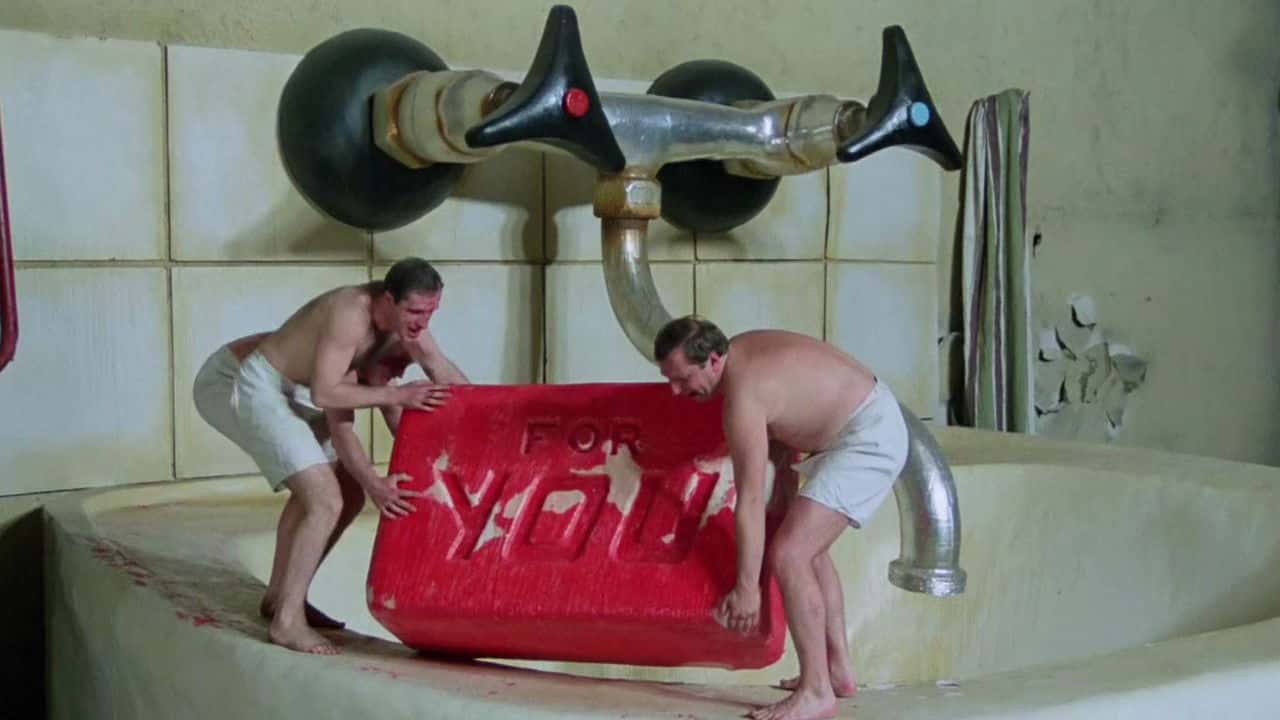 Кадр з фільму Кінґсайз (1988)
