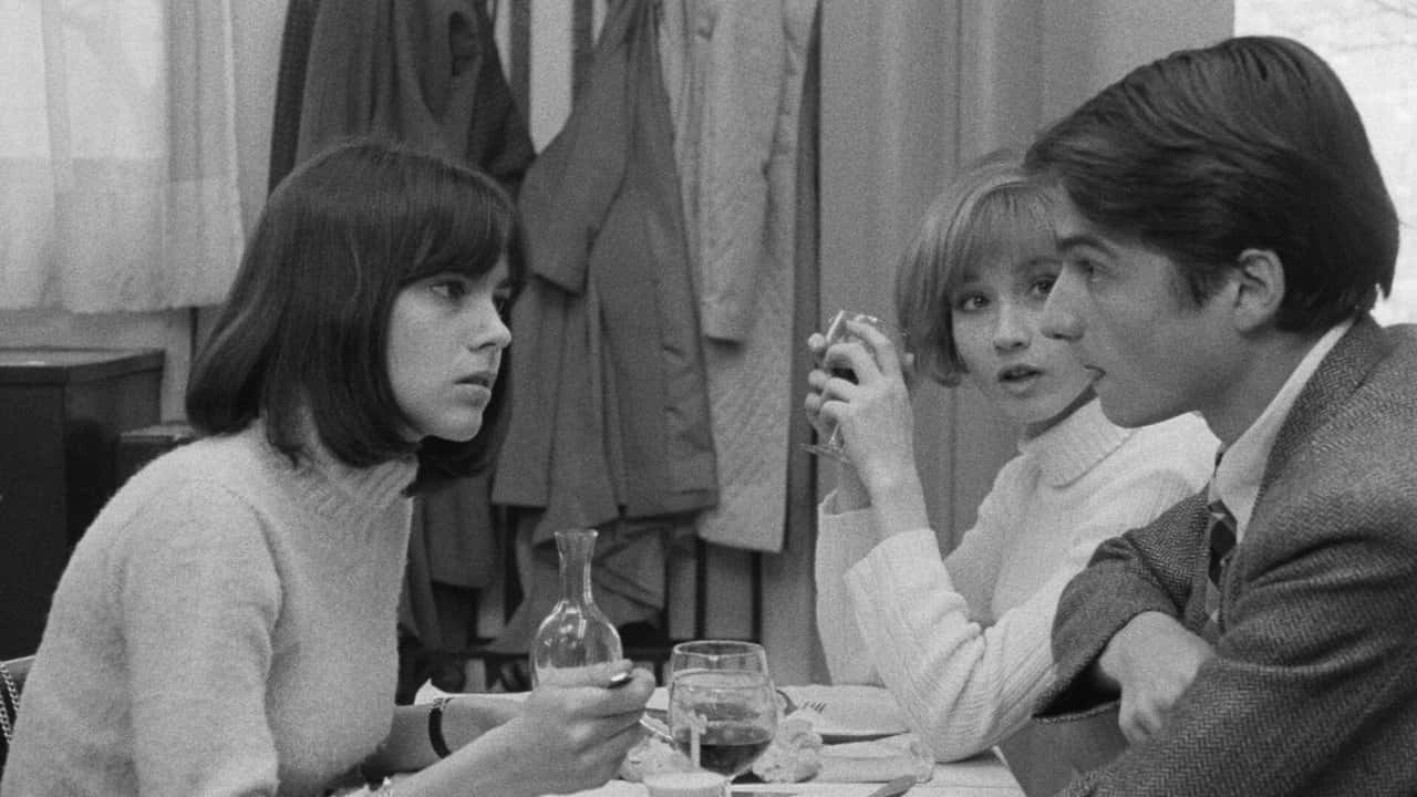 Кадр з фільму Чоловіче жіноче (1966)