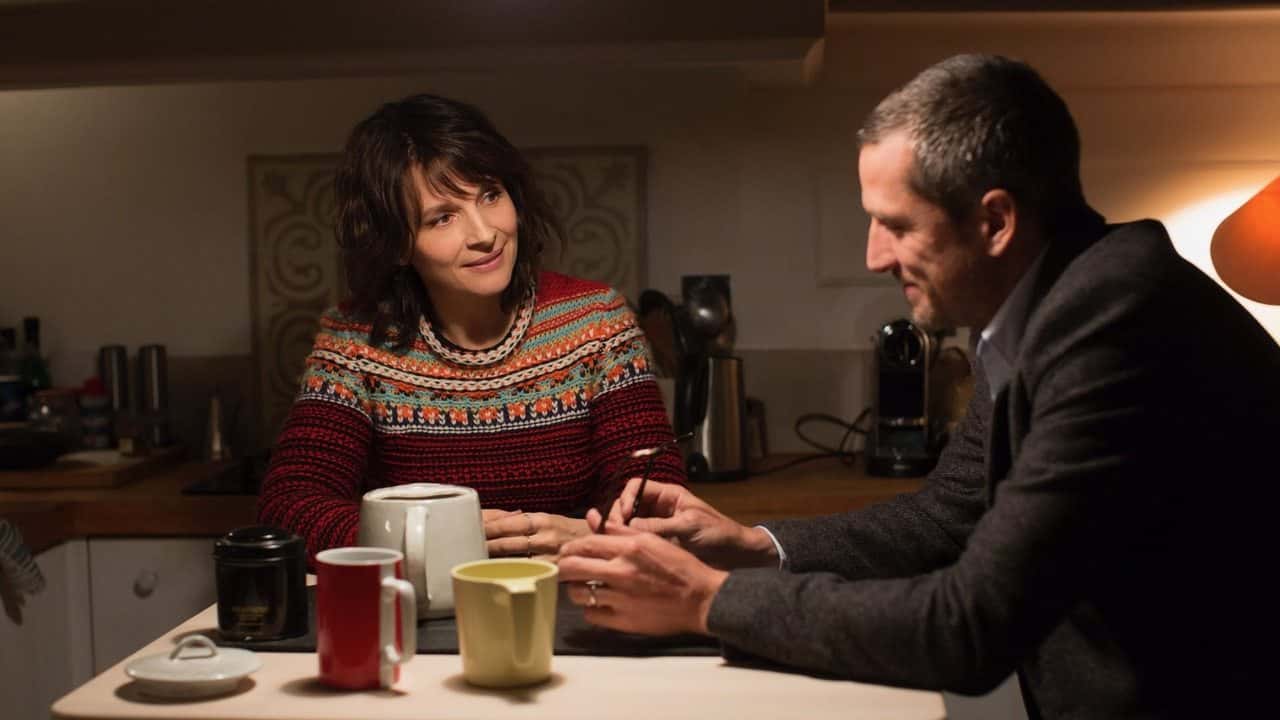 Кадр з фільму Подвійні життя (2018)