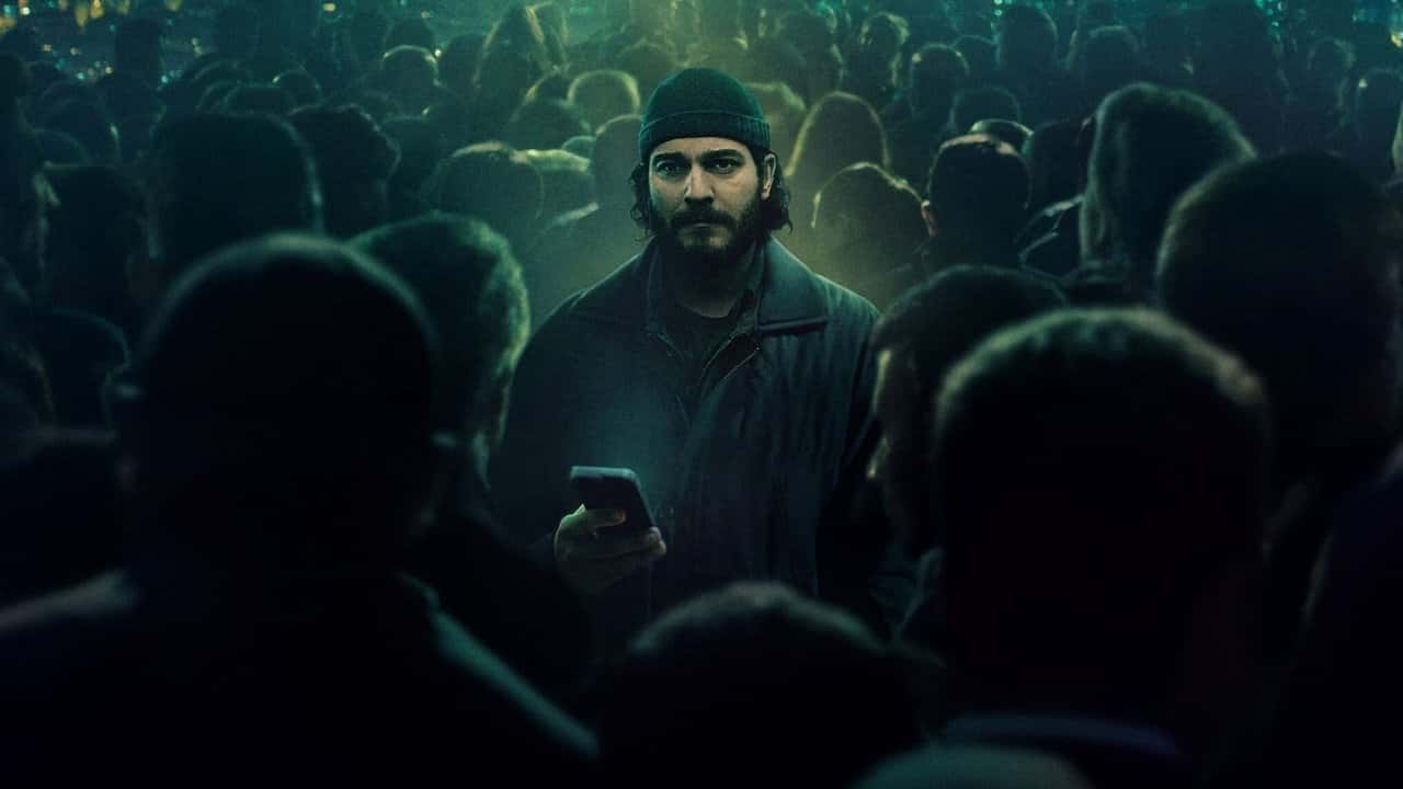 Кадр із серіалу КУБРА (2024)