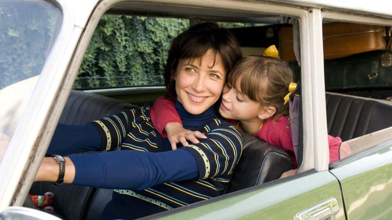 Кадр з фільму Велика маленька Я (2010)