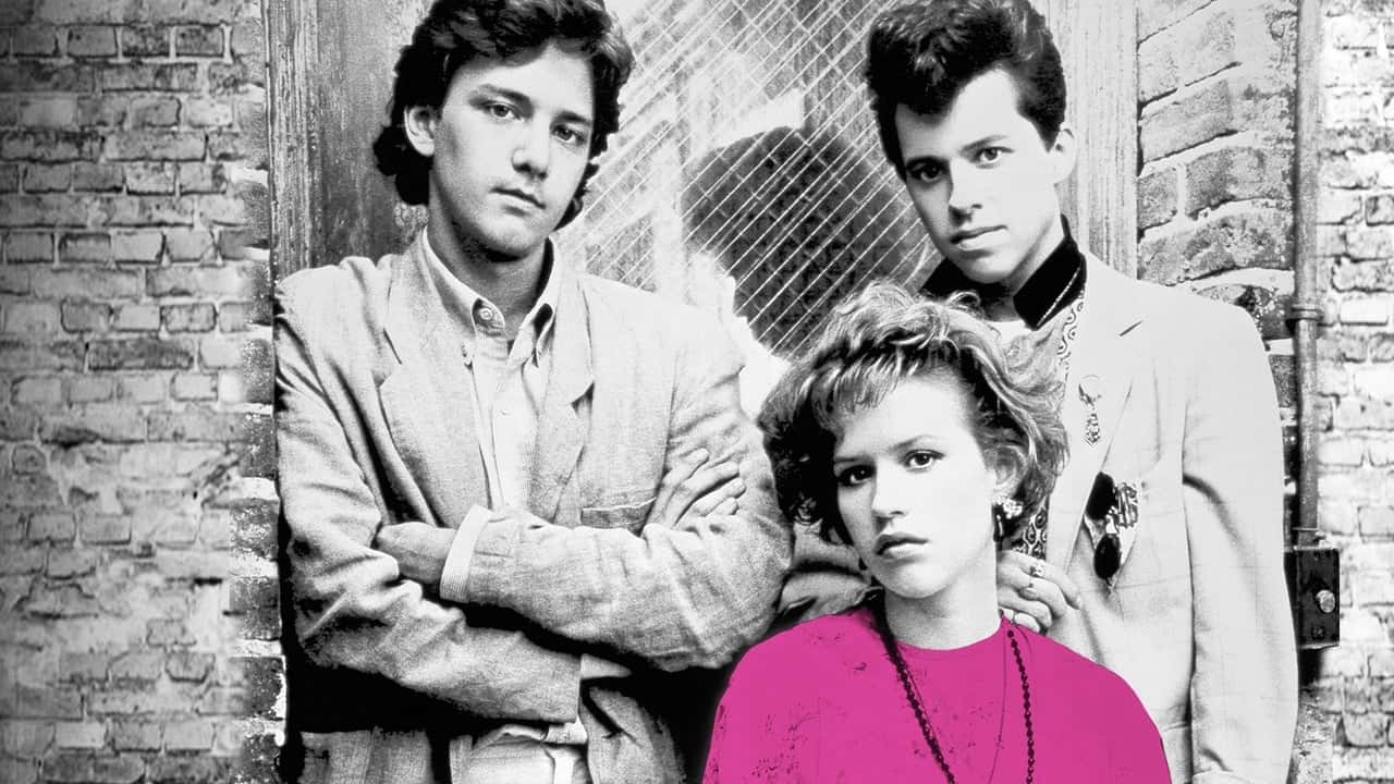 Кадр з фільму Красуня у рожевому (1986)