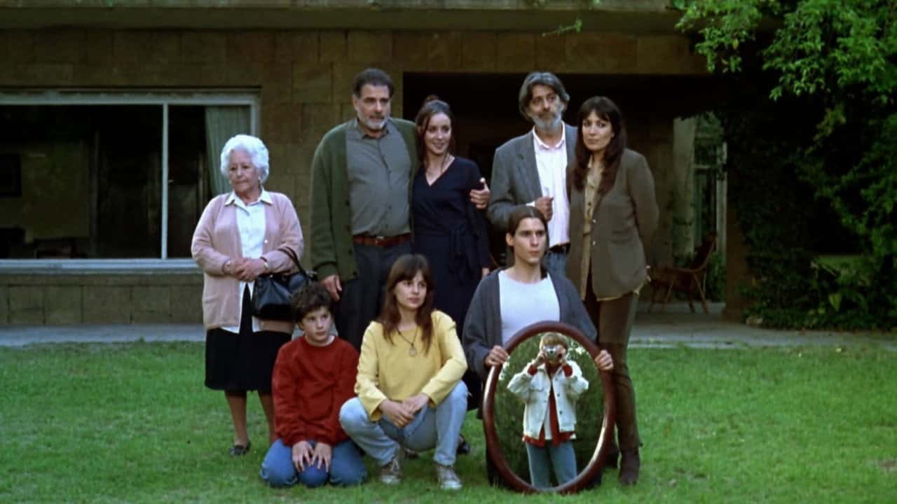 Кадр з фільму Родина (1996)